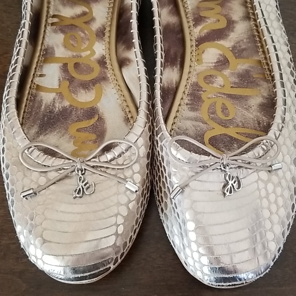 Sam Edelman Felicia Gold Metallic Ballet Flats - Picture 3 of 8